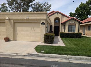 19064 Elm Dr, Apple Valley, CA 92308
