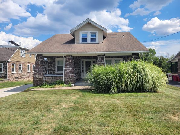16 Eagleville Rd