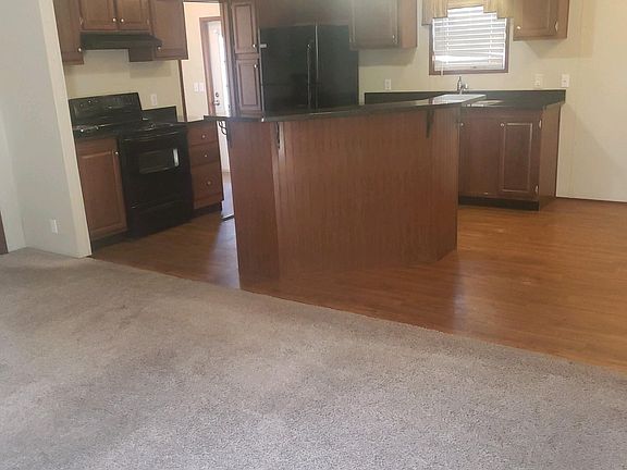 #6 Living/Kitchen