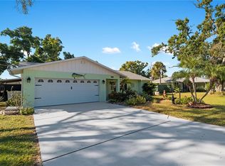 672 Tanager Rd, Venice, FL 34293