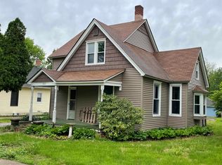 1923 Towle St, Falls City, NE 68355