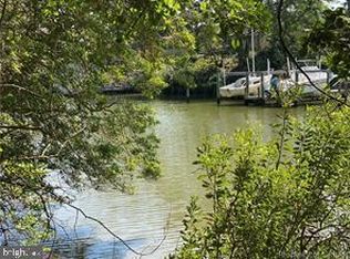 0 Robins Point Ave, Deltaville, VA 23043