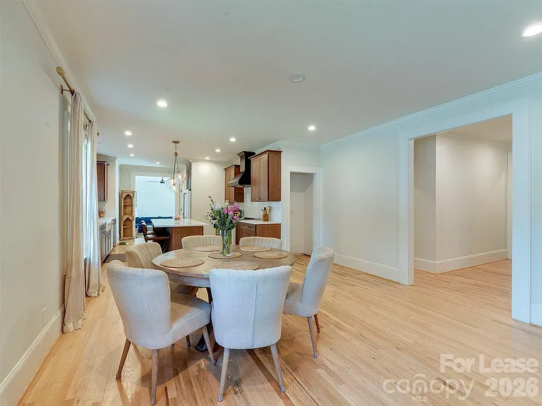 1101 E 34th St — Photo 11