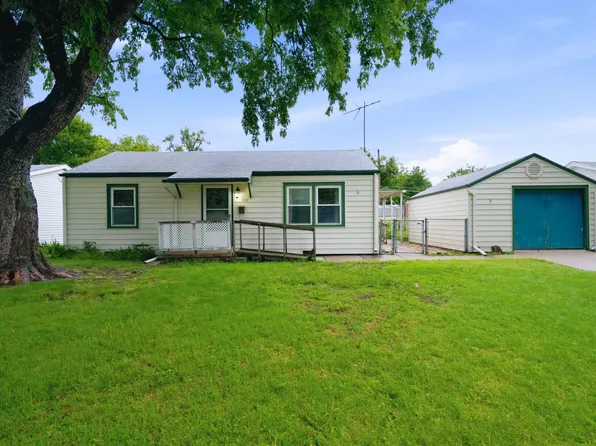 1312 W Regal St, Wichita, KS 67217
