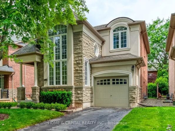 3450 Wavecrest St, Oakville, ON L6L 6T7