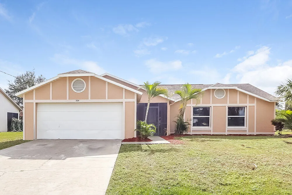 3 bed, 2.0 bath, 1443 sqft, $2,390 — Photo 1