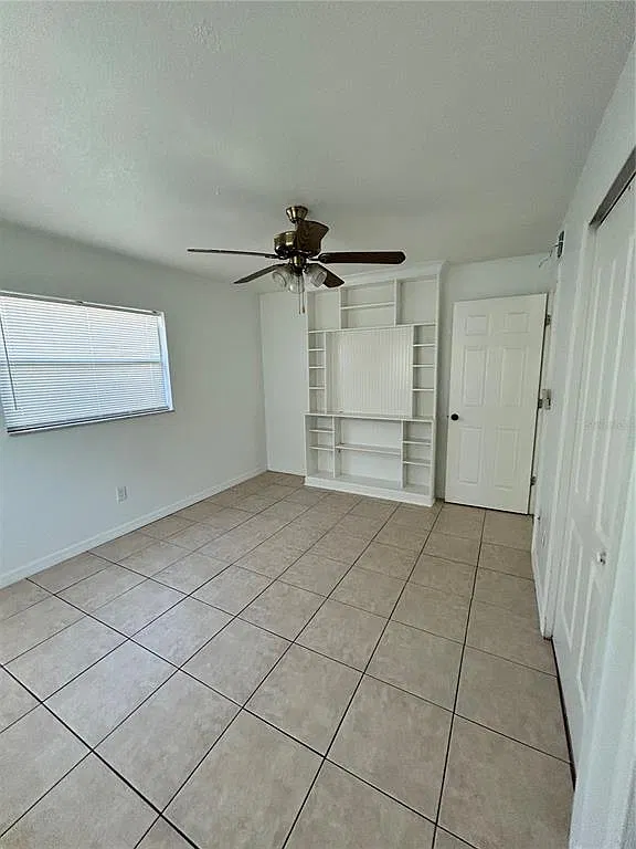 4 bed, 2.0 bath, 1682 sqft, $2,200 — Photo 3