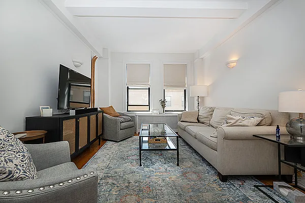 Rented by Rita S Citrin, LREB | media 2