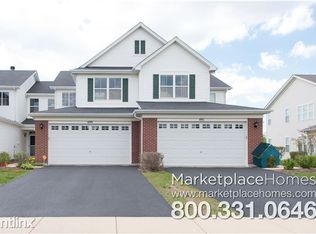 489 Dancer Ln, Oswego, IL 60543