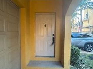 2337 Vintage Dr, Pompano Beach, FL 33064