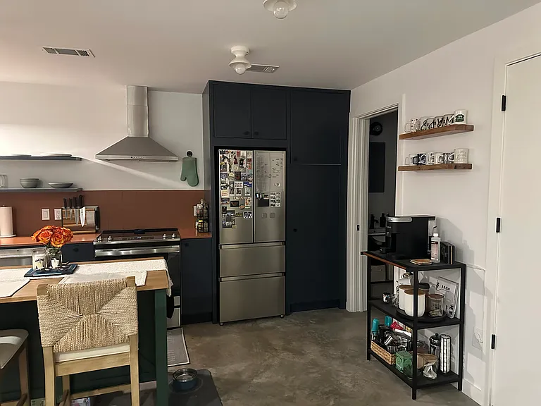2403 Wilson St — Photo 29