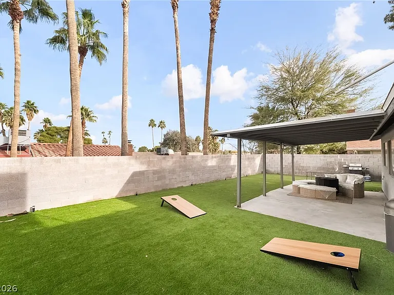 3138 Belvedere Dr — Photo 31