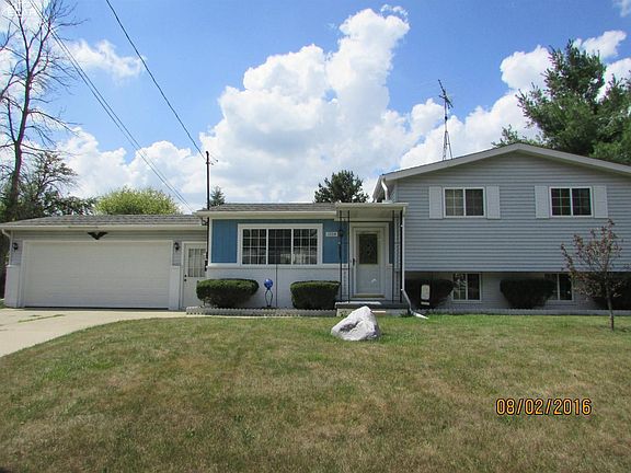 3rd image of 1198 Carlson Dr