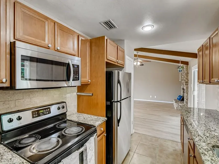 715 Vanguard St — Photo 15