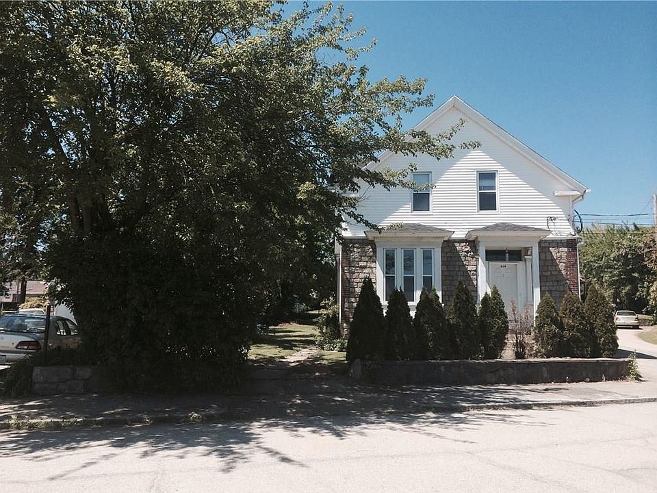 2nd image of 414 Killingly St
