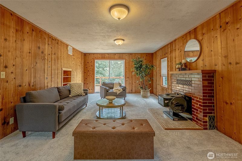5th image of 20006 68th Avenue NE