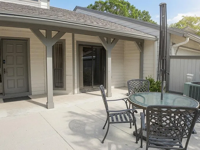 13368 Bedford Mews Ct — Photo 2