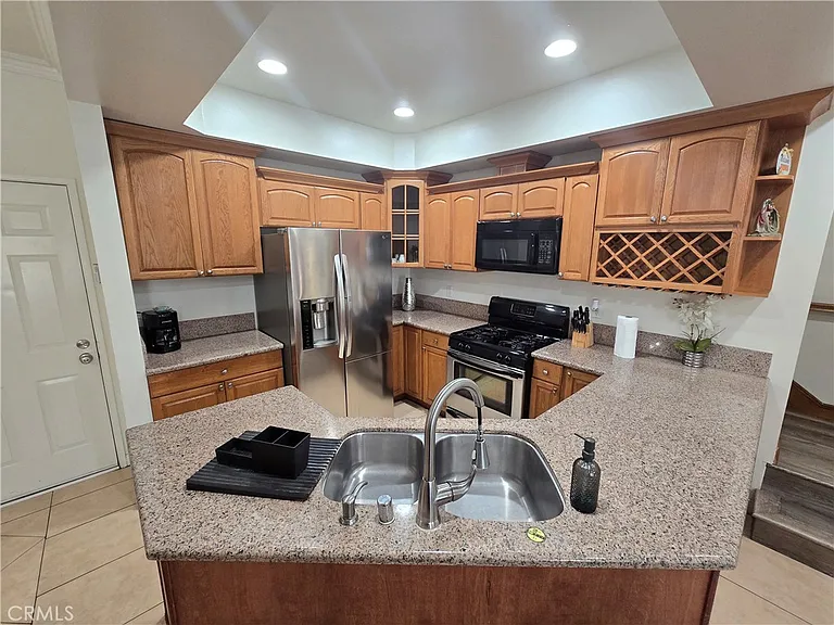 8026 Telegraph Rd — Photo 9