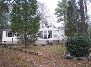 617 E South St, Aberdeen, NC 28315