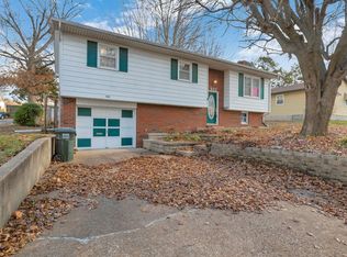 322 S Riebeling St, Columbia, IL 62236