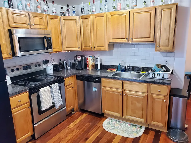 1525 N 17th St #3 — Photo 6