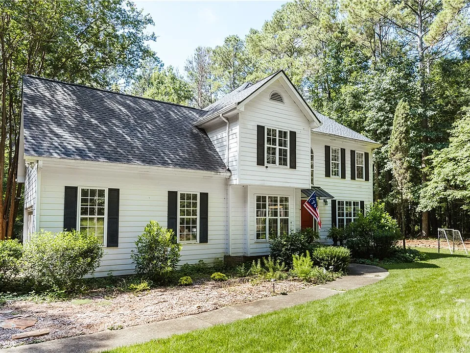 2221 Whippoorwill Rd
