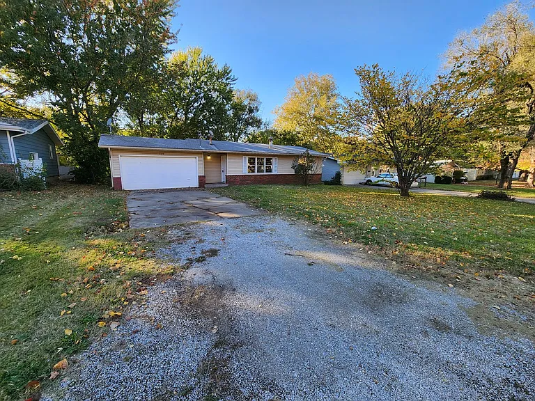 1319 S Prince Ln — Photo 30