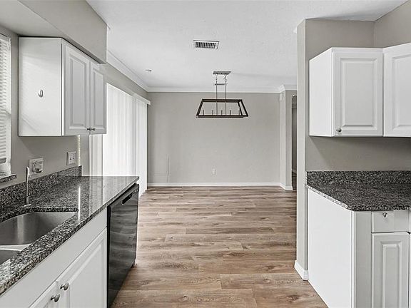 3rd image of 4101 BLUEFISH DRIVE SE