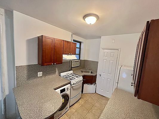 5th image of 342 E 65th St APT 4FE