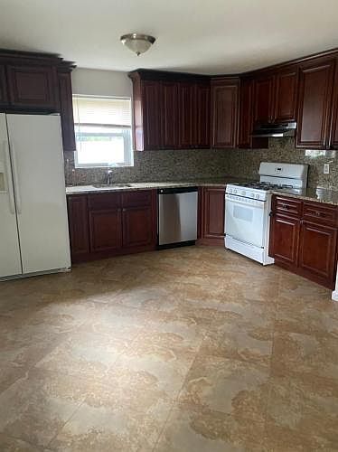 1st image of 55 Teresa Ave #2