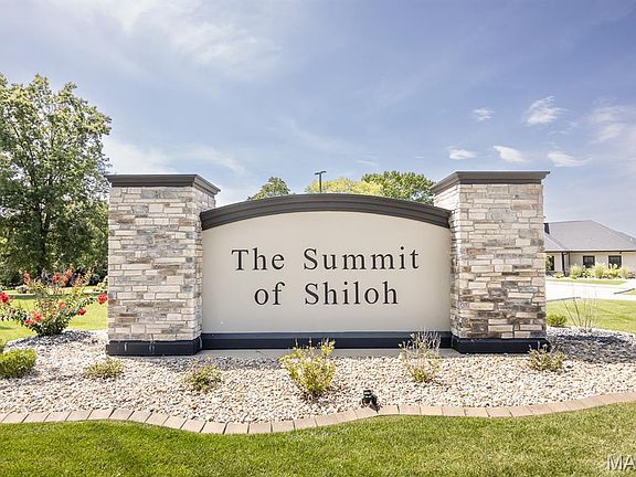 5th image of 3736 Golfview Cir