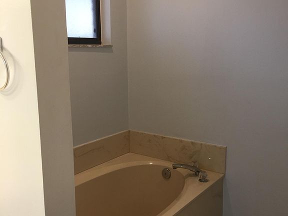 4th image of 1022 Bluejack Oak Dr