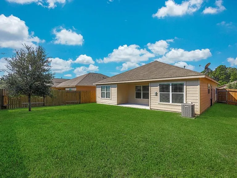 315 Pine Mist Ln — Photo 26