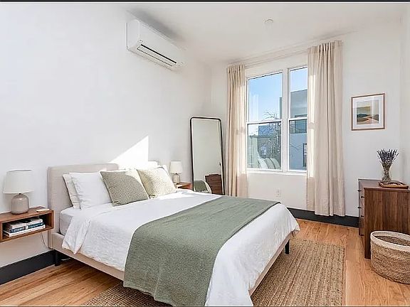 3rd image of 1664 Woodbine St #2C