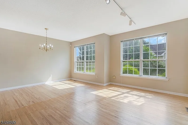 2 bed, 2.5 bath, $3,500 — Photo 4