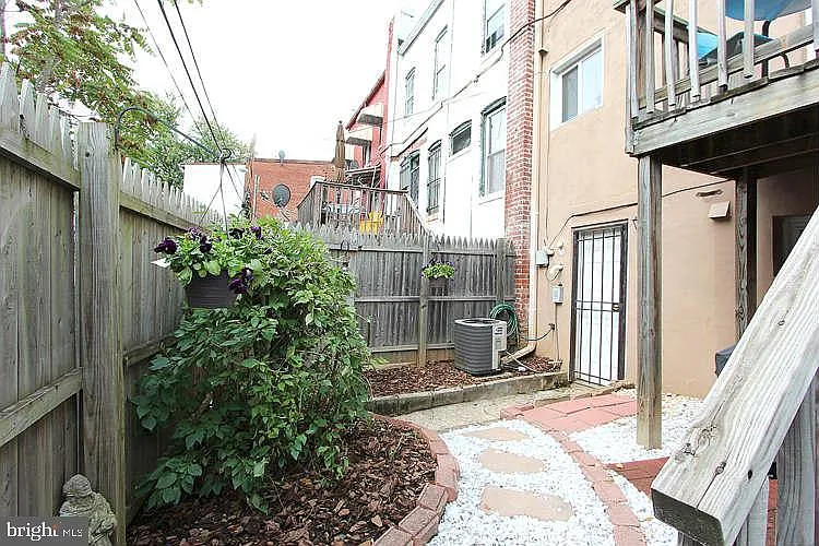 Building Photo - 514 Columbia Rd NW