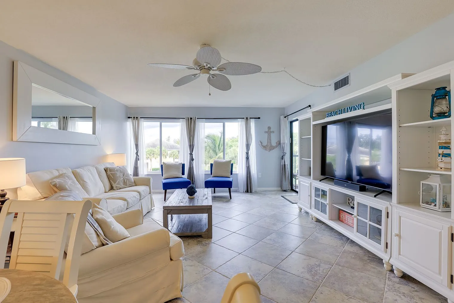 1 bed, 1.0 bath, 882 sqft, $3,612 — Photo 1