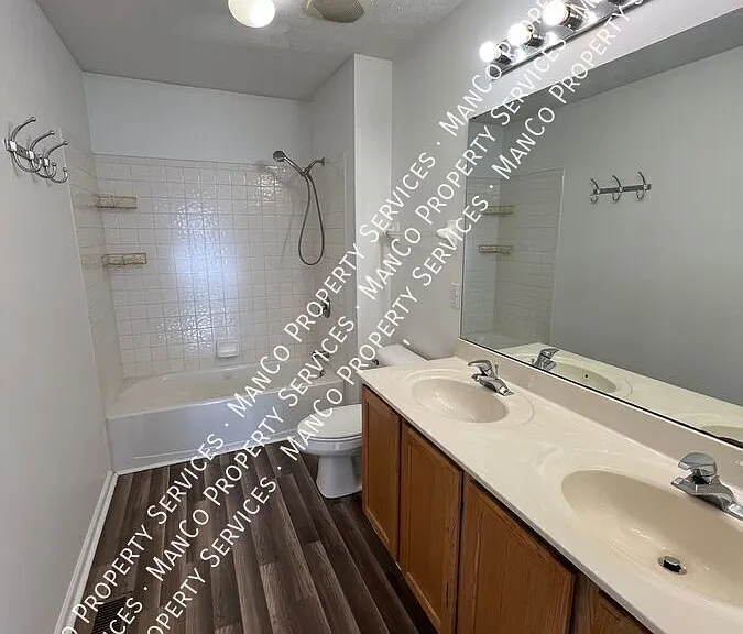 1523 Doddington Rd — Photo 22