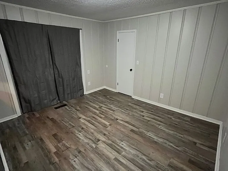 407 Pecan Ave — Photo 9