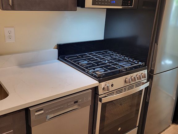 Kitchen and Appliances