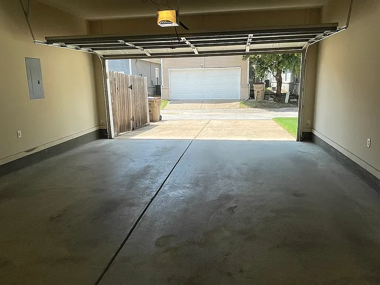 1459 Down River Dr — Photo 14