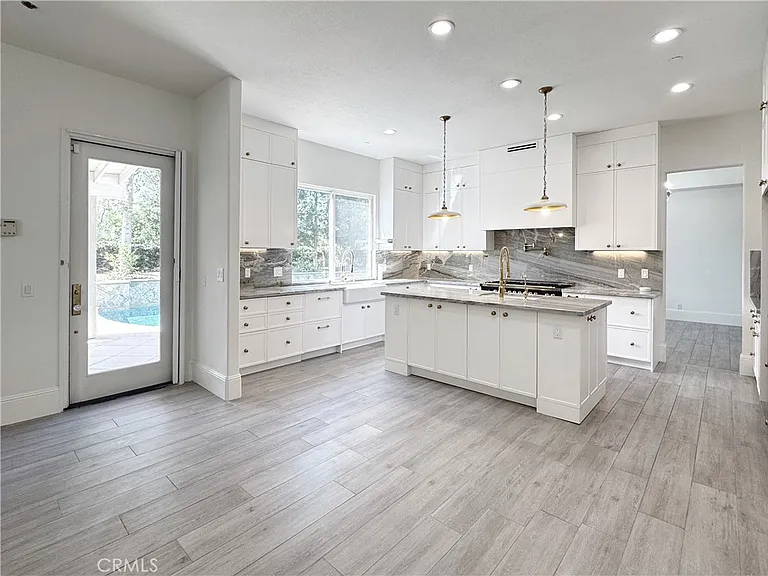 2856 Eider St — Photo 11