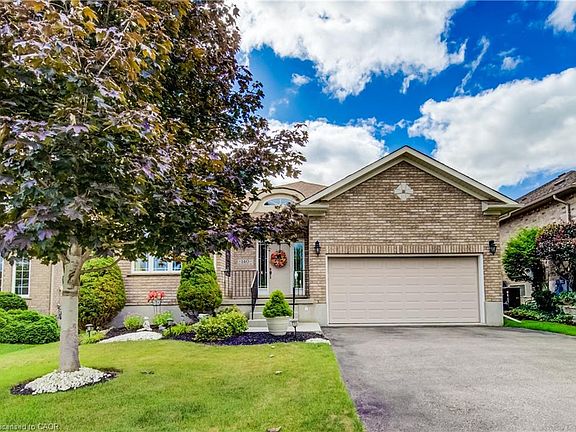 2nd image of 140 Devonshire Dr