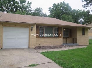 911 E 79th St, Kansas City, MO 64131