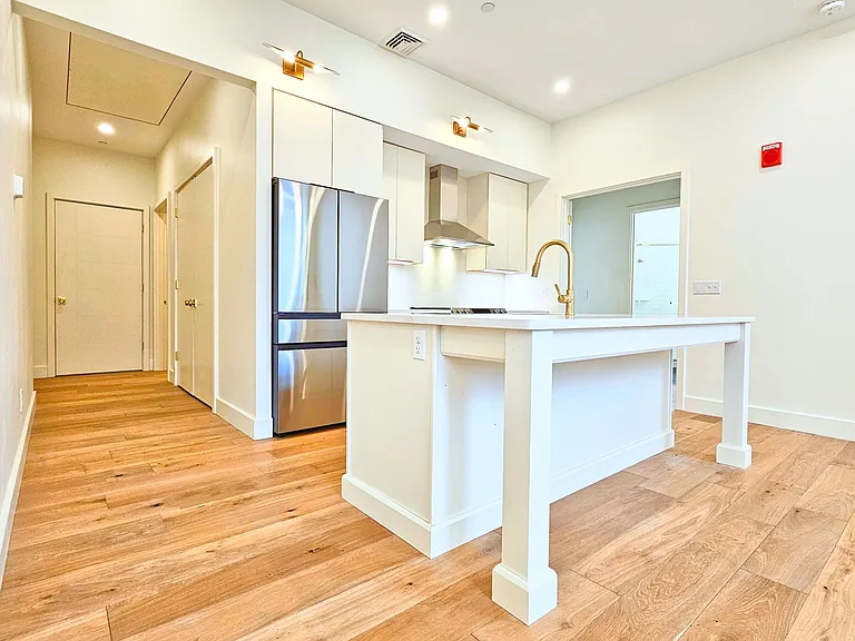 131 Main St #2A-2 — Photo 16