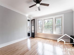 1214 W Rosemont Ave #2F, Chicago, IL 60660