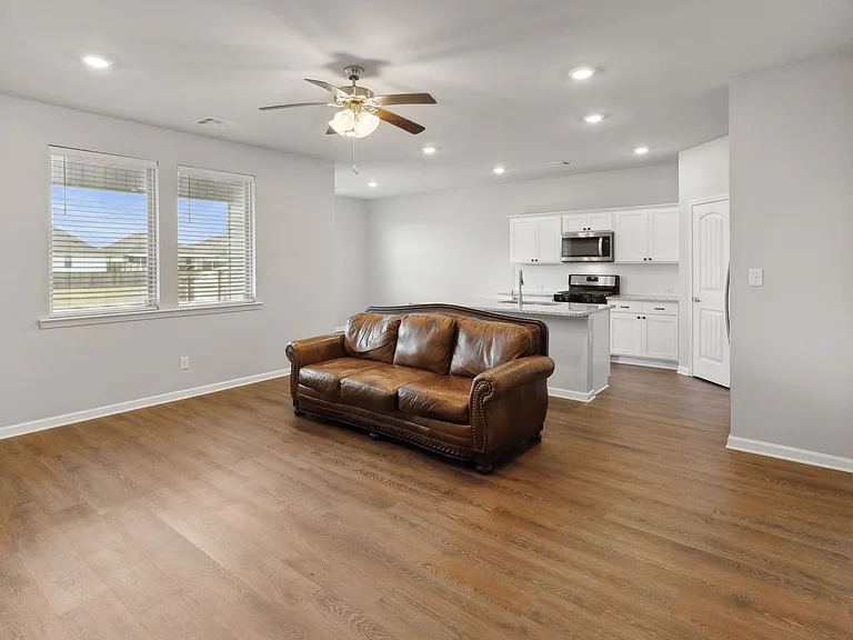 4518 Malbec Ave — Photo 3