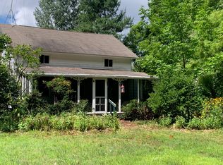 18421 Mission Rd, Traverse City, MI 49686