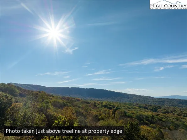 123 Briarwood Lane, Beech Mountain, NC 28604
