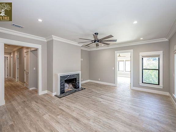 5th image of 494 S Marengo Ave #496